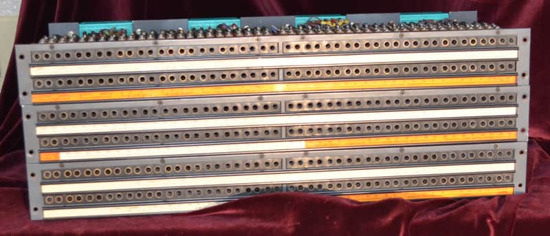 Neve TT Patchbay (double strip) 70's image 1