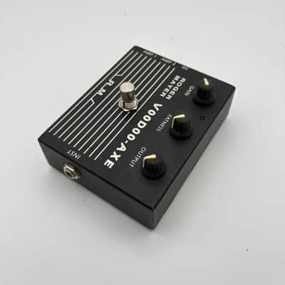 Roger Mayer Voodoo-Axe Guitar Pedal image 3