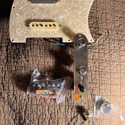 Fender Telecaster Ultra loaded Pickguard - Noiseless Pickups image 1