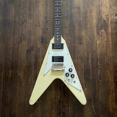 1980s Burny RFV-75 Flying V Electric Guitar Alpine | Reverb France