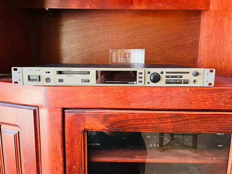 Sony E10 Minidisk 90's - grey image 1