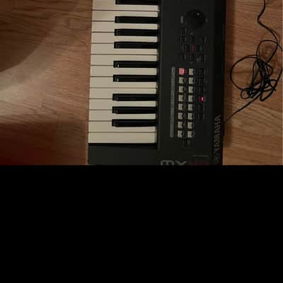 Yamaha MX49 Synthesizer 2016 - Present - Black image 2