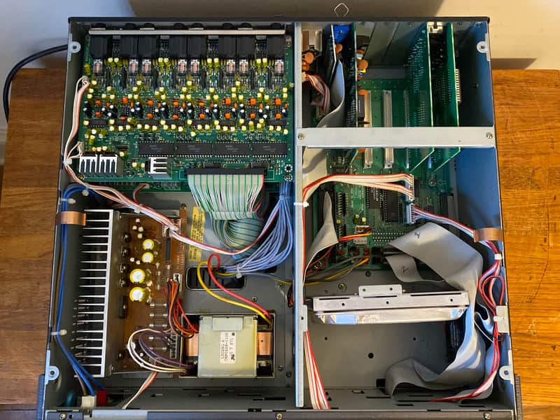 Akai DR8 8 Track Hard Disc Recorder. Version 2.32. Digital