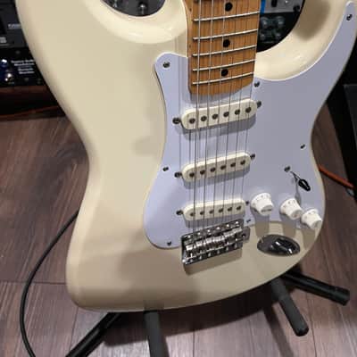 Fender ST-STD Standard Series Stratocaster MIJ image 11
