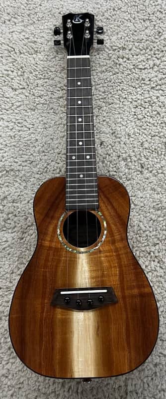 Kanile'a OHA KO-2-C (DLX) Solid Hawaiian Koa Concert Ukulele with