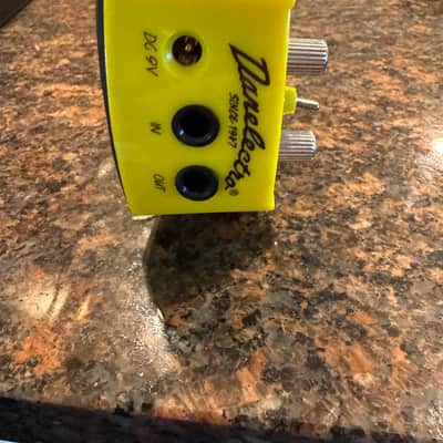 Danelectro Tuna Melt Tremolo 2010s - Yellow image 4