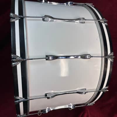 Ludwig Classic Maple 26” Marching Bass Drum 26” x 14” - White image 13