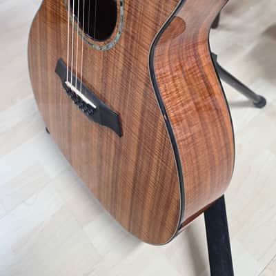 Taylor K-22 PRESENTATION 1998 TIME CAPSULE CASE QUEEN 00 Grand Concert American USA Custom Shop Masterbuilt AAAAA FLAME KOA Master Built K22 Acoustic Guitar Presentation Series 1 of 1 RARE Presentation Series image 21