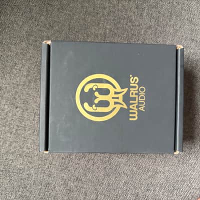 Walrus Audio Canvas Stereo Dual Line Isolator Direct Box 2025 - Black w/ Rainbow Graphic image 3
