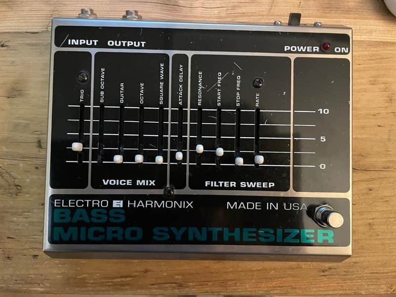 Electro-Harmonix Bass Micro Synthesizer