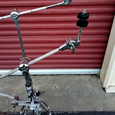 Pearl 2 stands grabber arm BC830 Uni-Lock Double Braced Convertible Boom Cymbal Stand 2010s - Chrome image 2