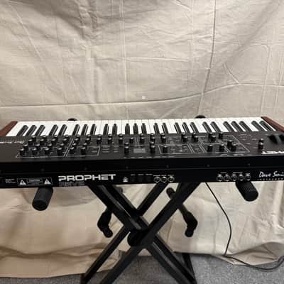 Dave Smith Instruments Prophet Rev2 61-Key 8-Voice Polyphonic Synthesizer 2017 - 2018 - Black image 5
