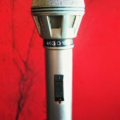 Vintage 1980's AKG D190ES dynamic cardioid microphone w clip & case Low Z 200 OHMS D1000E image 9