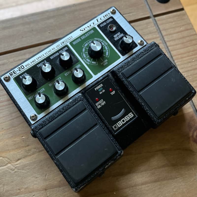 Boss RE-20 Space Echo