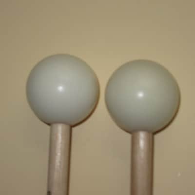 ONE pair new old stock (with packaging) Malletech OR45B Orchestra Series Mallets (Bells, Xylophone, Glock and multi-percussion) 1 and 1/8" Hard Heavy White Ball Heads, Orchestra Length Birch Handles (from around 2019) Made in USA image 21