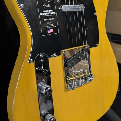 Fender American Professional II Telecaster Left Hand - Butterscotch Blonde image 4