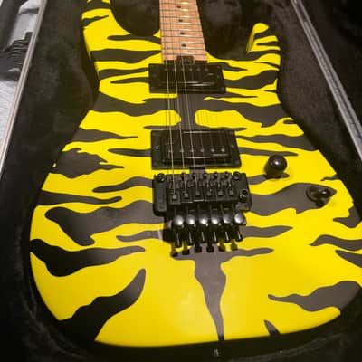 Charvel Satchel signature yellow bengal tiger pro-mod - Neon yellow bengal tiger image 2