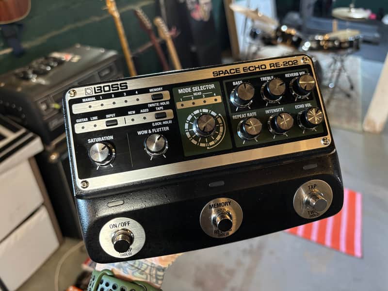 Boss RE-202 Space Echo