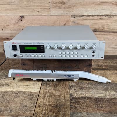Akai EWI 3030m Synth Module with 3020 Wind Controller