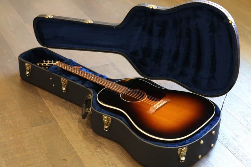 2001 Gibson J-45 Standard Acoustic/ Electric Dreadnaught Guitar