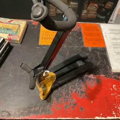 Saxophone Stand - collapsible unbranded image 3