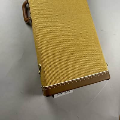 Fender Stratocaster  1957 Re-Issue   - 2 tone  Burst, With Case candy , and Original Fender Tweed Hardshell case image 11