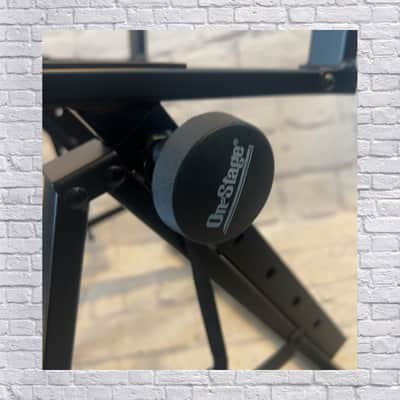 On-Stage Rs7000 Amp Stand image 4