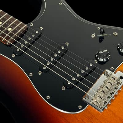 2016 Fender Stratocaster Standard Limited Edition with Solid Rosewood Neck - 3-Tone Sunburst image 6