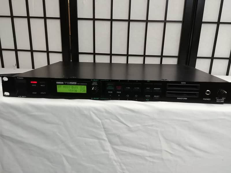 Yamaha TG55 Tone Generator Rackmount Synthesizer | Reverb Canada