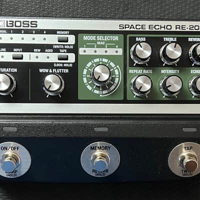 Boss RE-202 Space Echo | Reverb