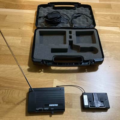 Shure Wireless Guitar System - VHF image 4