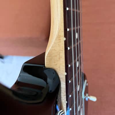 Fender Made in Japan Heritage 60s Jazzmaster 2026 - 3-tone Sunburst image 11