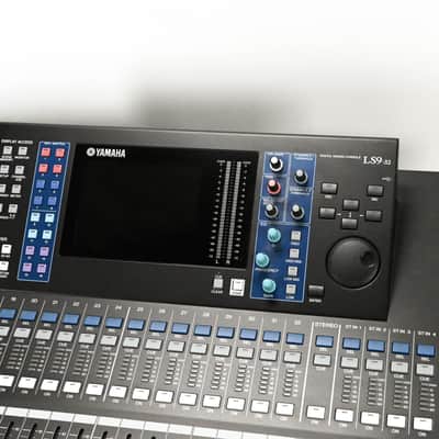 Yamaha LS9-32 32-Input Digital Mixing Console CG012RD image 2