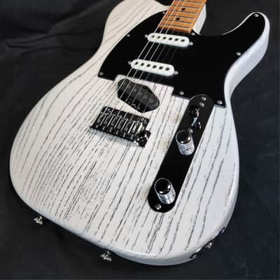 Tom Anderson T Classic Contoured, Swamp Ash Body, SC1 SC1 TF3, 62 Pete, High Gloss White with Black Dog Hair, w/Bag image 9