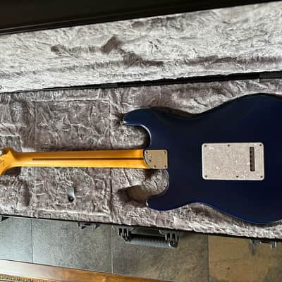 Fender Cory Wong Signature Stratocaster 2021 - Present - Sapphire Blue Transparent image 12