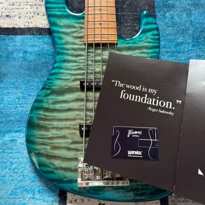 Sadowsky 21-fret Standard Masterbuilt Limited 2020 No.4/30 2020 - Whale Blue Burst Transparent High Polish Burst image 12