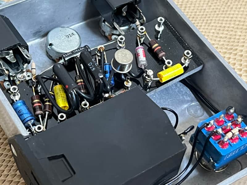 Skinpimp Buzzaround with Black Glass Mullard OC71 | Reverb