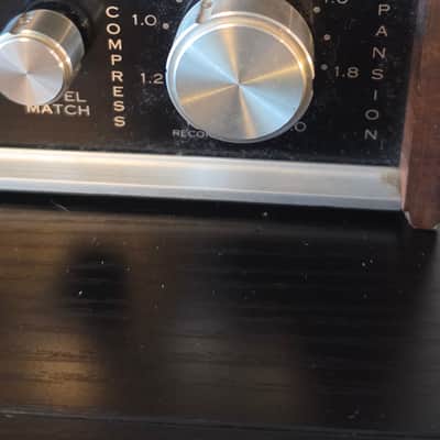 dbx 117 Compressor / Expander 1970s - Black image 4