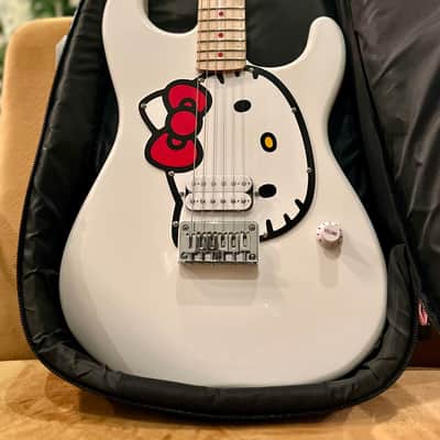Limited Edition 2025 Squier × Hello Kitty Stratocaster image 2