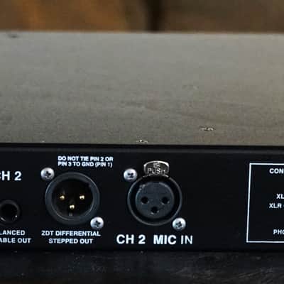 Earthworks 1022 ZDT Series 2-Channel Zero Distortion Microphone Preamp image 5