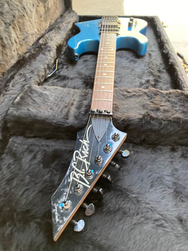 BC Rich ST-III 1987 - Left Handed image 1
