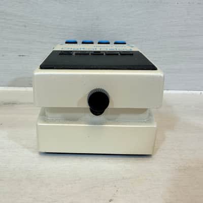Boss DD-3 Digital Delay Guitar Effects Pedal MIJ Era Taiwan Long Chip Vintage Delay 1992 image 5
