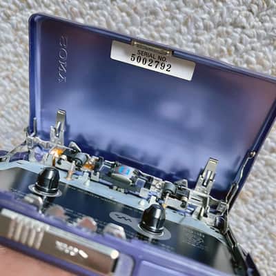 Sony WM-EX921 Walkman Cassette Player, Awesome Purple ! Working : ) image 8