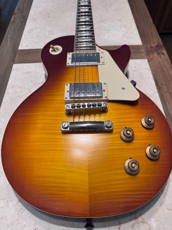 Epiphone Les Paul 2022 - Aged Southern Fade image 1
