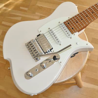 VOLA Vasti 7 PDM J1 Vintage White Gloss / 7-String / Pierre Danel