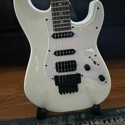 Jackson X Series Adrian Smith Signature SDX with Laurel Fretboard 2019 - Present - Snow White image 4