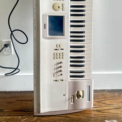 Korg Triton Studio 2003 - Silver