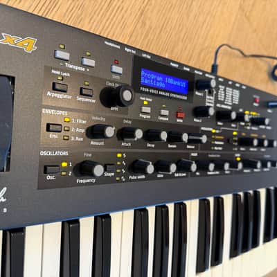 Mopho x4 (Excellent) + Rare DSI-Branded Gig Bag + Manual