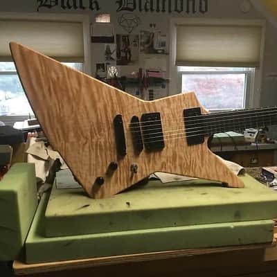 the XPro PLUS Quilt Top Guitar Black Diamond 25-yrs Hand Crafting Guitars In AMERICA image 9