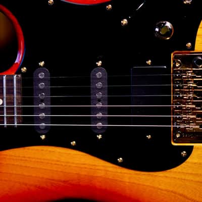 Tom Anderson The Classic Cherry Burst image 3